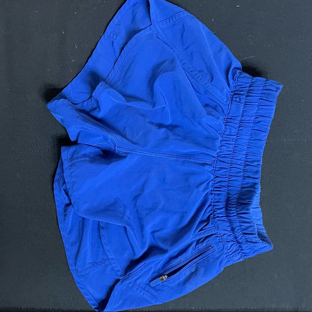 Hotty Hot 2.5” Lululemon Shorts